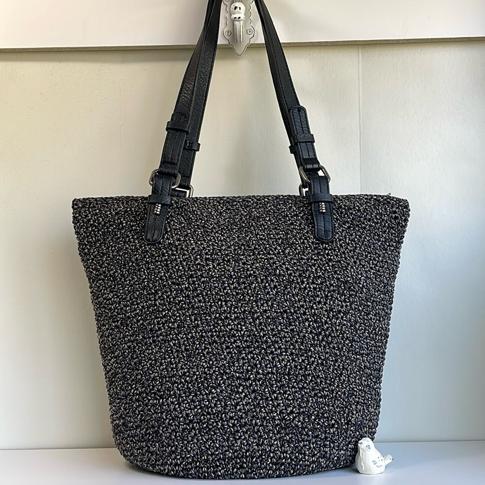 The Sak Shoulder Crossbody - Picture 3 of 16